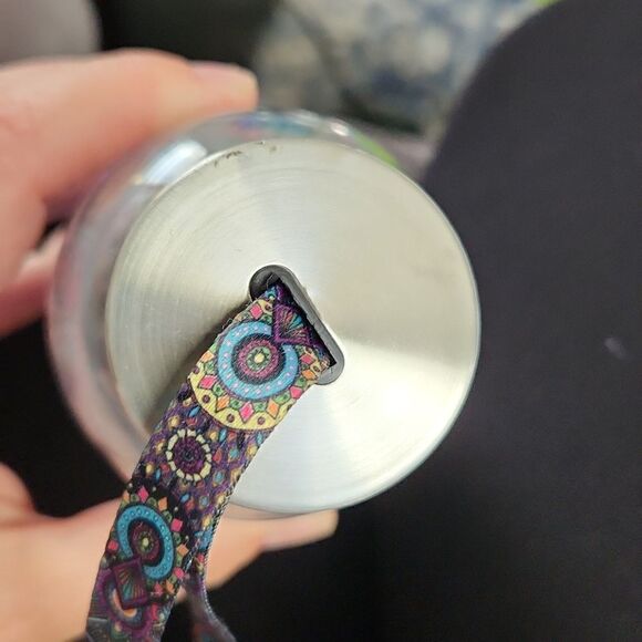 The sak water bottle tumbler cup screw top handle strap llama pattern - Picture 5 of 7